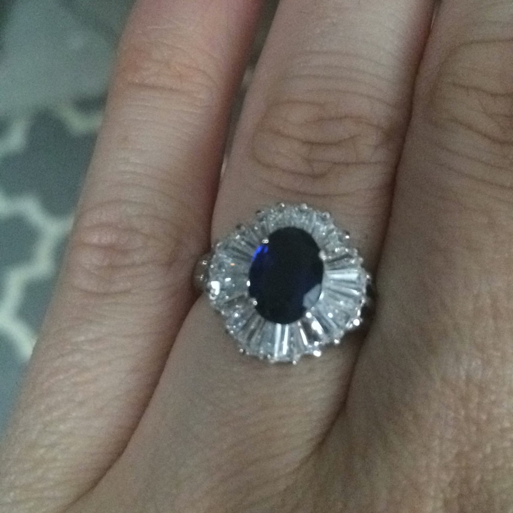 Blue Swarovski stone ring clear crystal sunburst